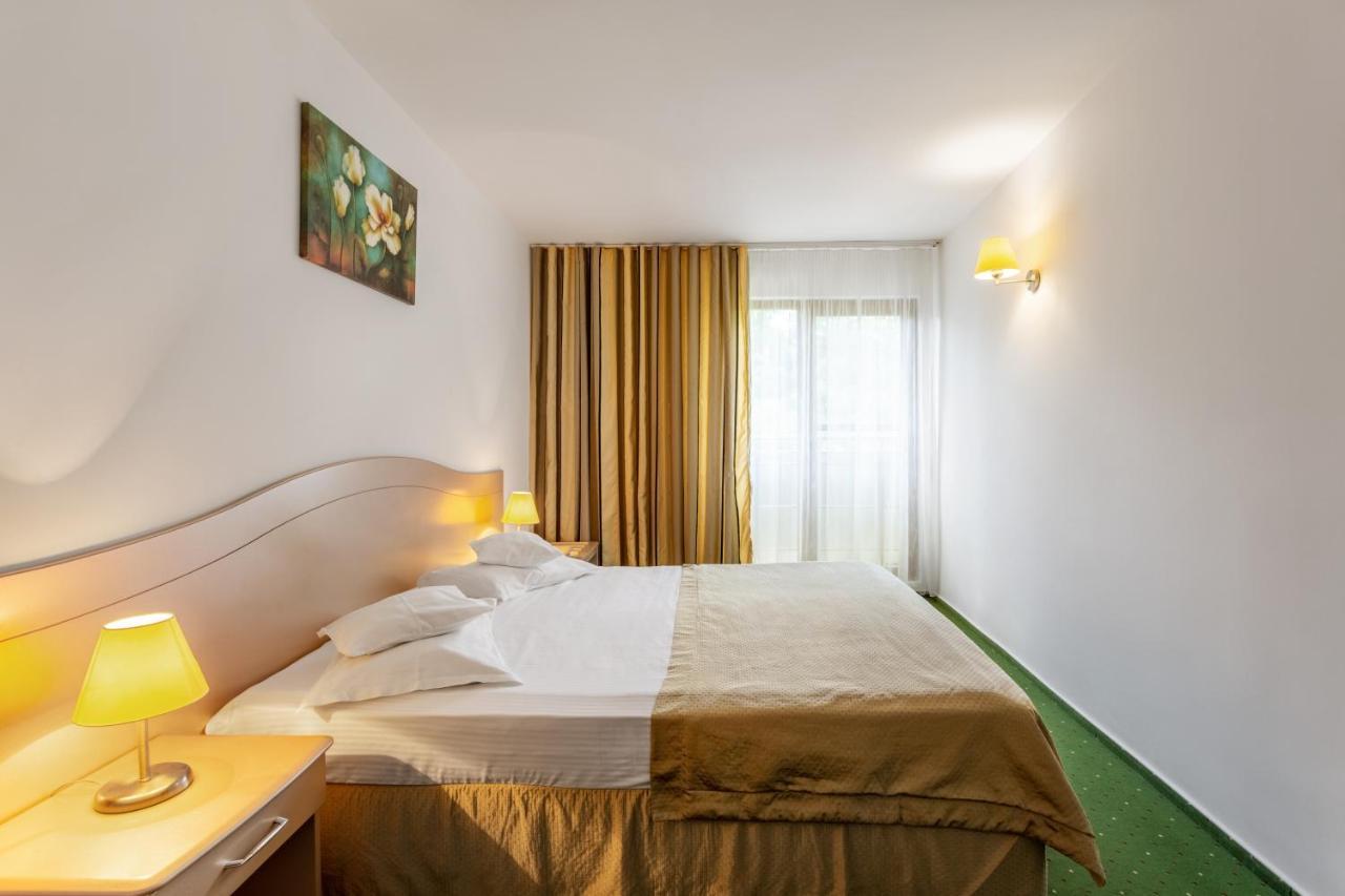 Hotel Bega Западен Ефорие Екстериор снимка