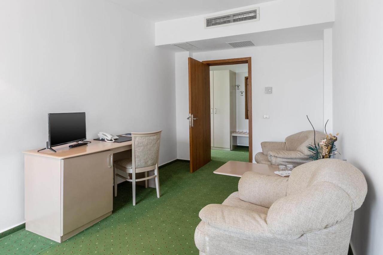 Hotel Bega Западен Ефорие Екстериор снимка